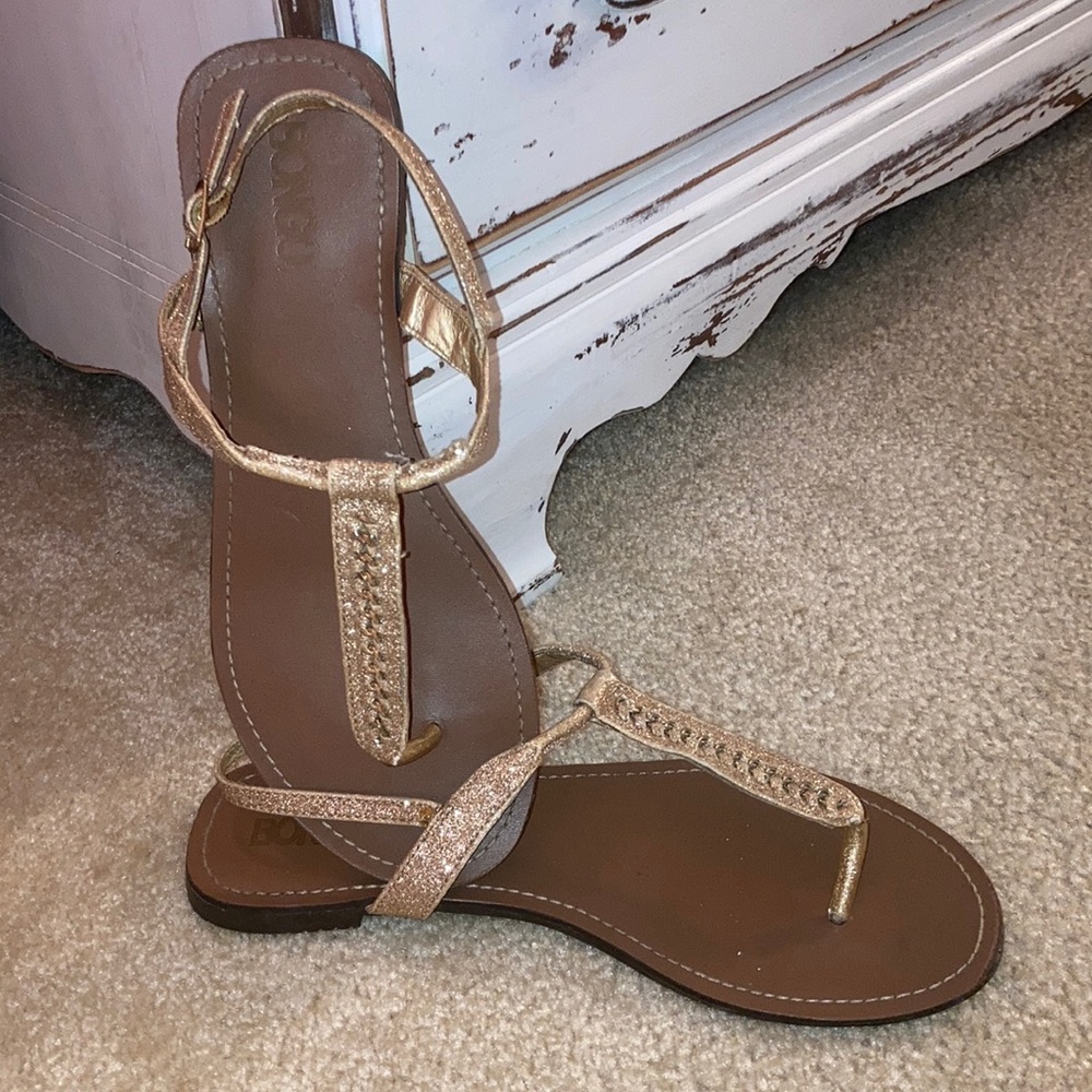 Women’s thong sandal